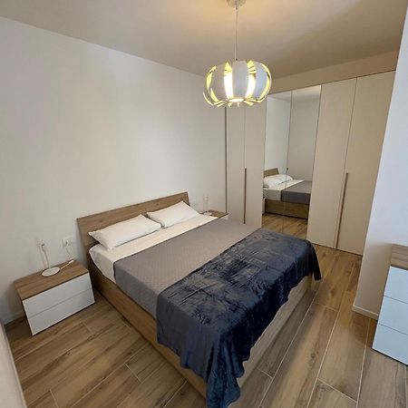 Azzano San Paolo Sweet Home... Parking Inside מראה חיצוני תמונה