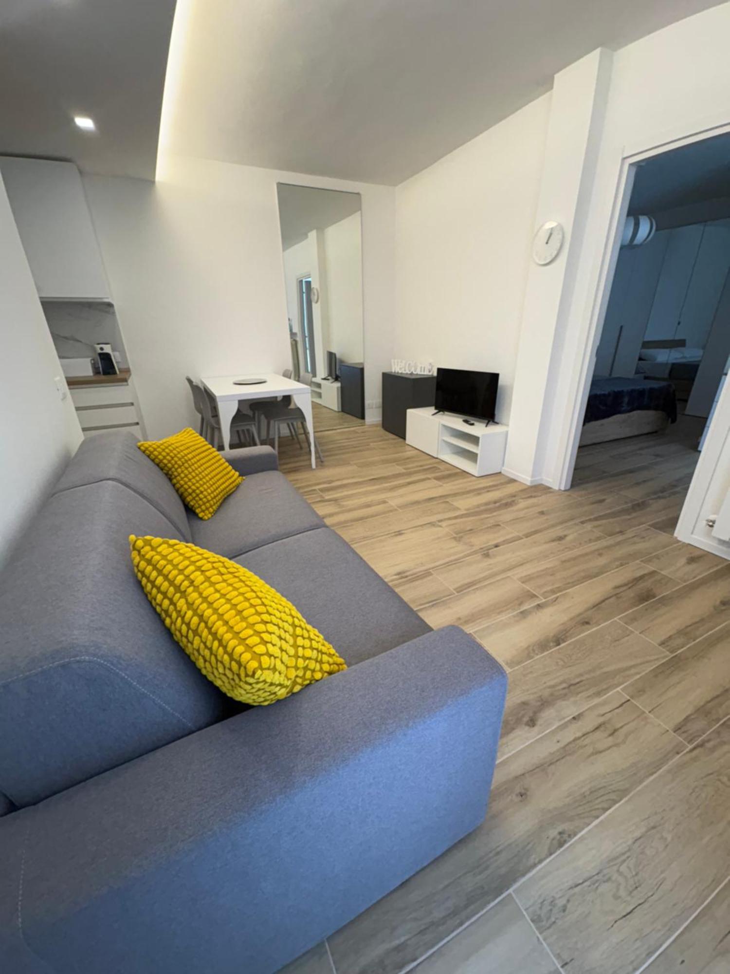 Azzano San Paolo Sweet Home... Parking Inside מראה חיצוני תמונה